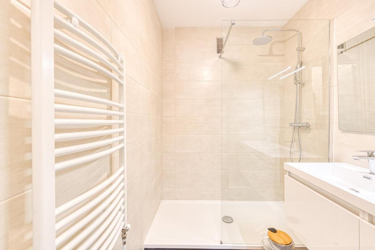 Magnificent Apartment, 4 Bedrooms, Fiber Wifi 格勒诺布尔 外观 照片